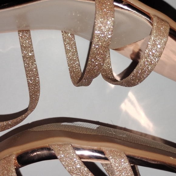 Journey collection Bella Sandals women’s 8.5 wide - Picture 8 of 16